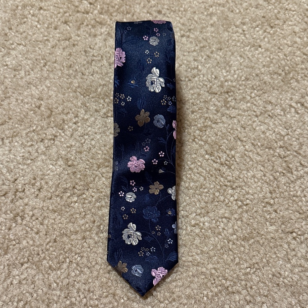 IMANI Navy Floral Tie with Pink and Silver Accents